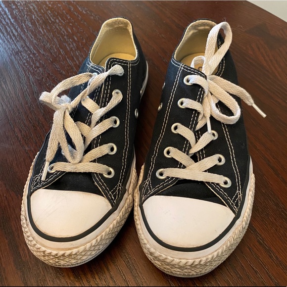 boys converse size 2
